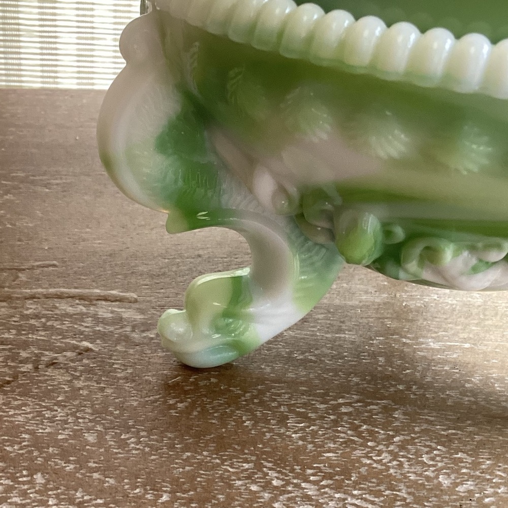 Vintage Westmoreland rare green and white Candy Dish with lid - Picture 11 of 14